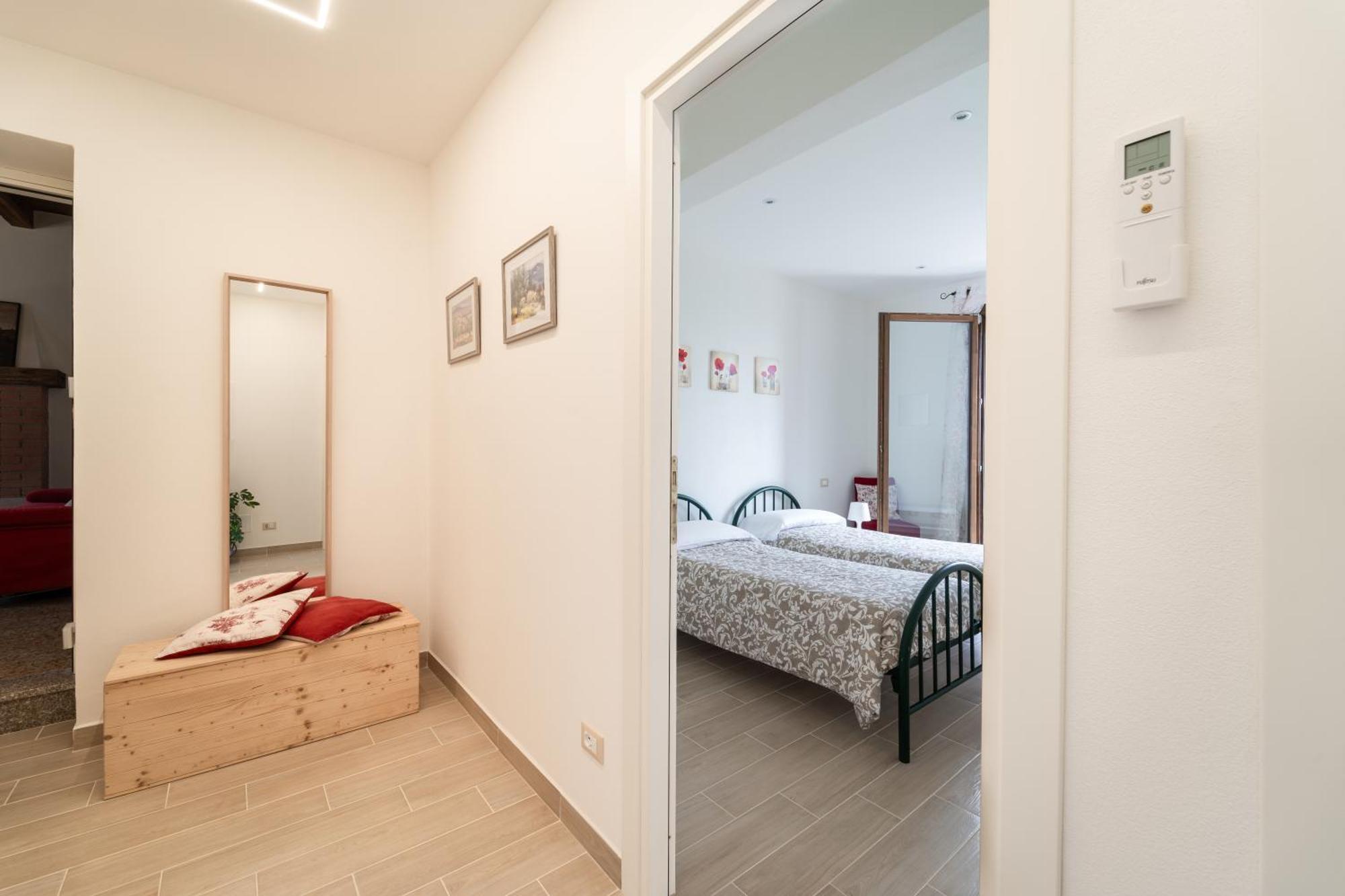 Antico Stemma Corte Meneghella Monzambano Exterior foto